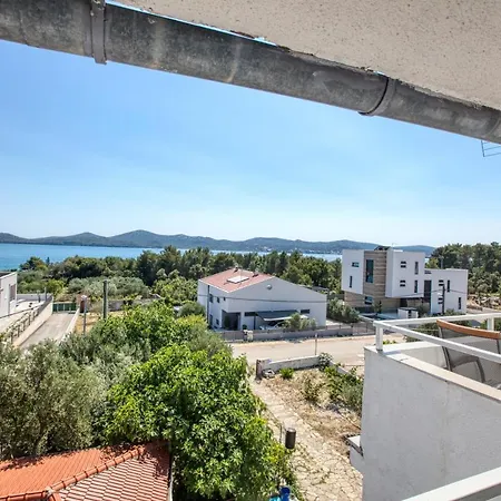 863b * Biograd Na Moru